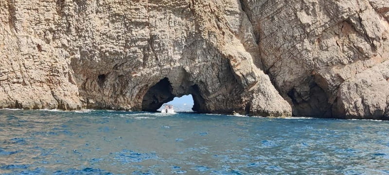 Boat trip to the Medes Islands, caves and stop for swimming - Sea caves and Roca Foradada, close-up views without the hassle