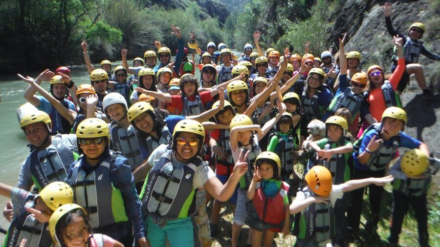 Calasparra: Almadenes Canyon Rafting with Caves and Rock Art - Safety gear, phones, and the first reality check about getting wet
