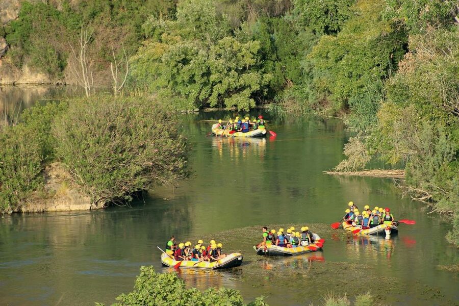 Calasparra: Almadenes Canyon Rafting with Caves and Rock Art - Cave of the Otters: what the stop is like at river level