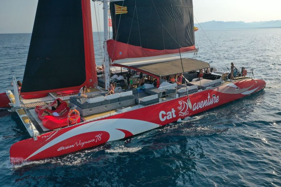 Cambrils: Catamaran Cruise with Drinks and BBQ Lunch Option - The itinerary rhythm: sailing, anchoring, and when lunch actually happens