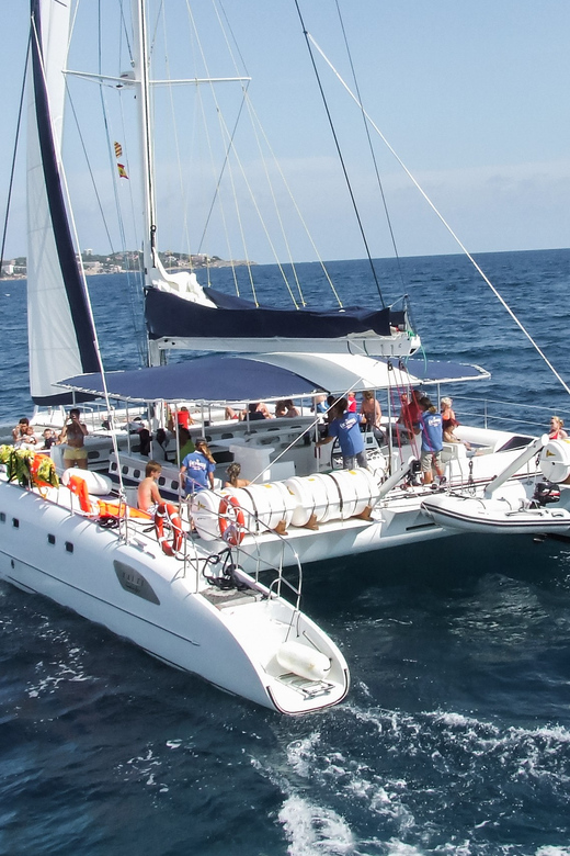 Cambrils: Costa Daurada Sail Catamaran Cruise - Food Options: Burger and Wedges, or a Barbecue Menu