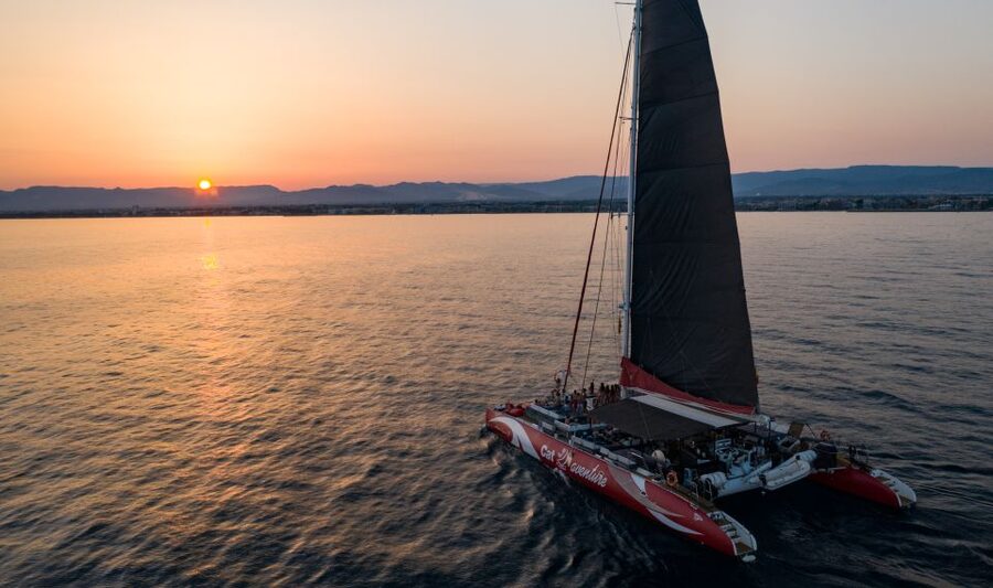 Cambrils: Sunset Catamaran Cruise & Drinks w/ Sunbed - Key highlights you should care about