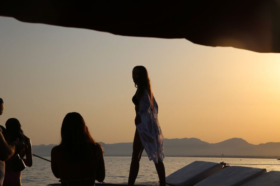 Cambrils: Sunset Catamaran Cruise & Drinks w/ Sunbed - Price and value: why $42 can feel fair for a sunset plus drinks