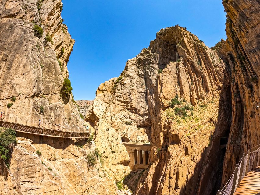 Caminito del Rey: Entry Ticket and Guided Tour - Getting There by Car or Train: Visitor Centre to Control Booth