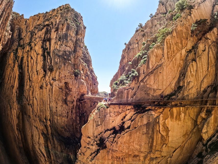 Caminito del Rey: Entry Ticket and Guided Tour - Comfort and Safety: Shoes, Heat, and the Stuff You Must Bring