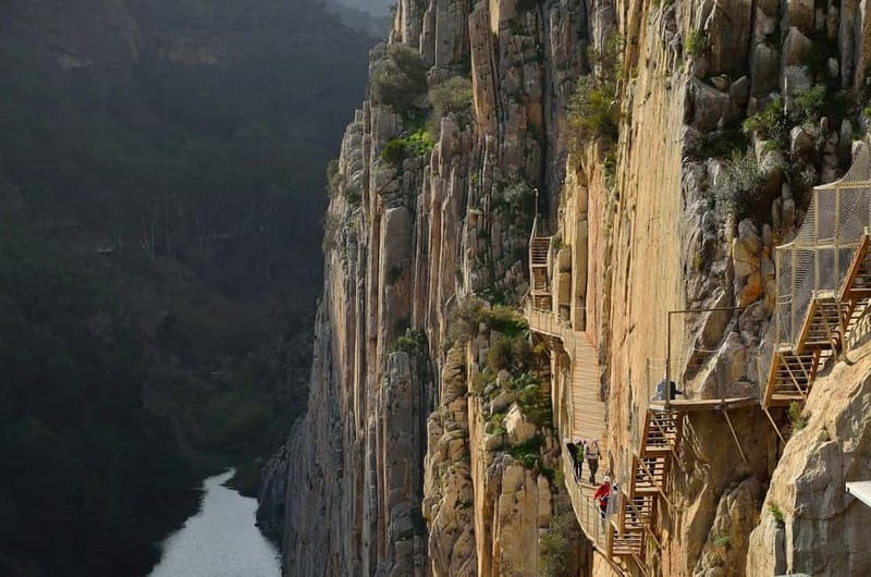 Caminito Del Rey From Málaga: Round-Trip Bus + Tour with Official Guide - The 3-hour guided Caminito del Rey walk, paced for the group