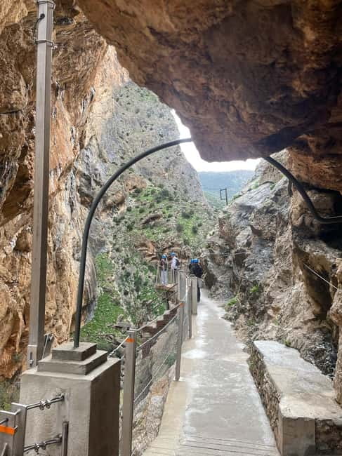 Caminito Del Rey From Málaga: Round-Trip Bus + Tour with Official Guide - Should you book Caminito del Rey from Málaga with this official guide?