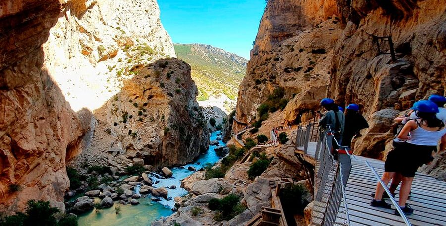 Caminito del Rey Guided Tour & Welcome Pack from Málaga - Breaks at the right times: why the 30-minute pauses help