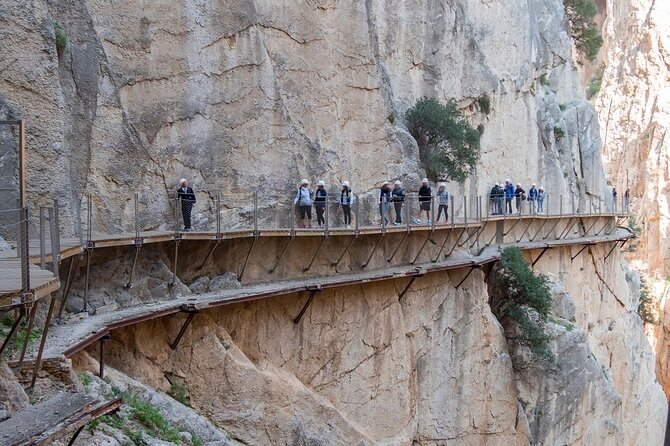 Caminito del Rey Tour from Malaga - Walking the gorge: what the 3 kilometers really feel like