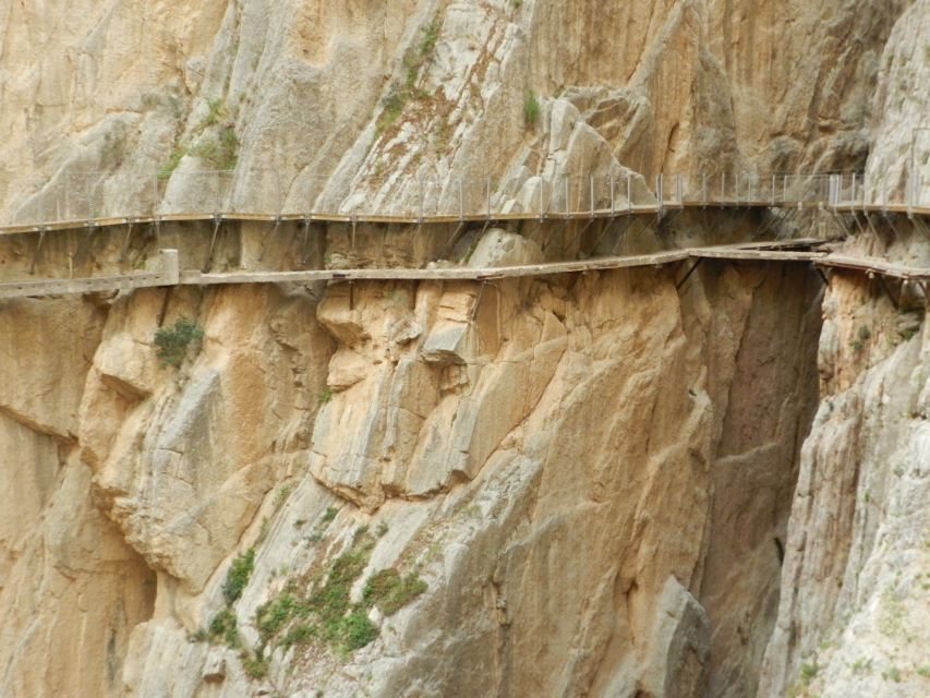 Caminito del Rey: Trekking Tour with Hiking Guide - Who should book this guided Caminito del Rey hike?