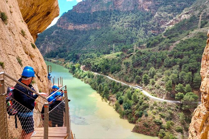 Caminito del Rey with Pickup from Malaga City - Guides and information: why the narration matters on a high place