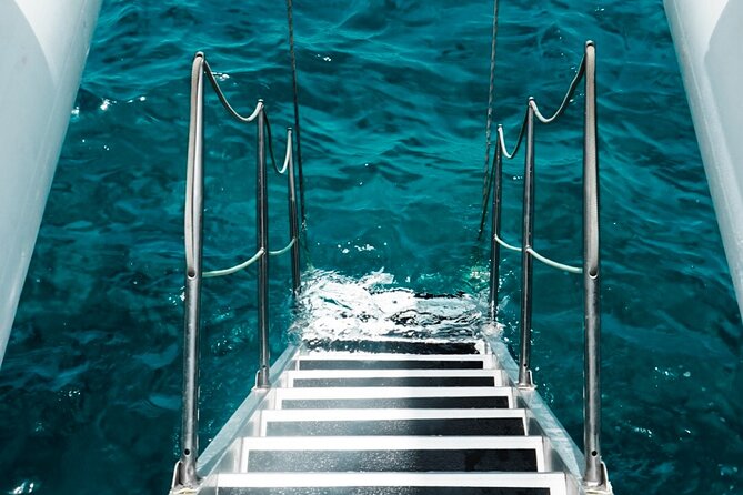 Catamaran Cruise to Papagayo beaches, lunch and water activities - The open bar experience: what’s included and how to pace it