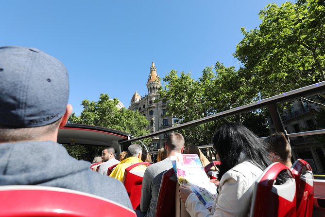 City Sightseeing Barcelona Hop-On Hop-Off Bus Tour: 24 or 48-Hour - Red Route Highlights: Modernista to Montjuïc to Beaches