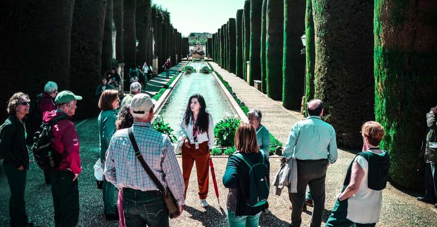Cordoba: Alcázar de los Reyes Cristianos 1-Hour Guided Tour - Why the Alcázar feels like three sites in one