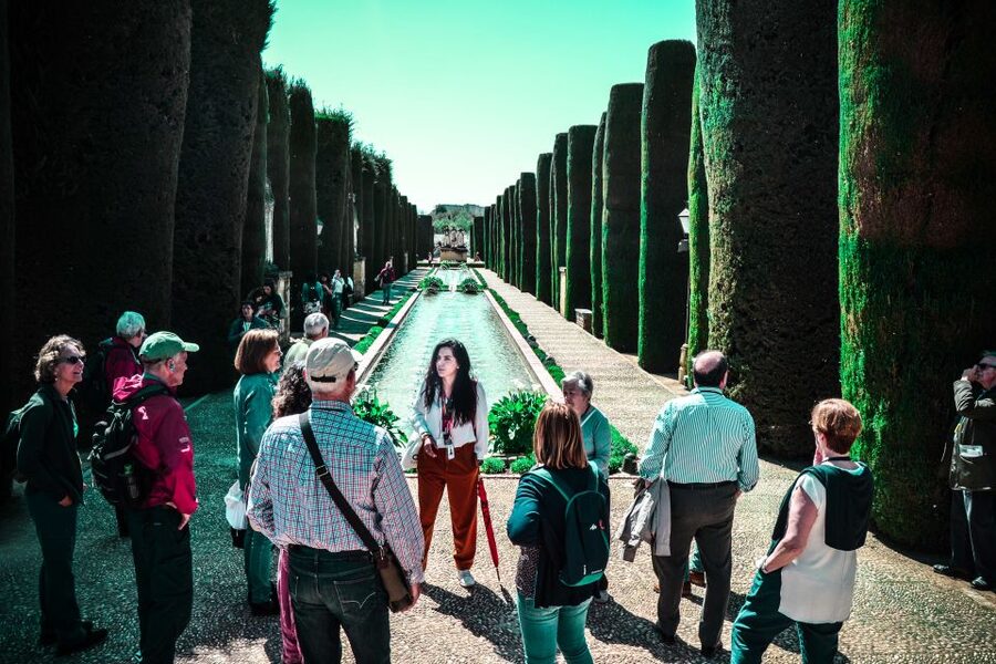 Cordoba: Alcázar de los Reyes Cristianos 1-Hour Guided Tour - The Columbus tower moment you should not rush