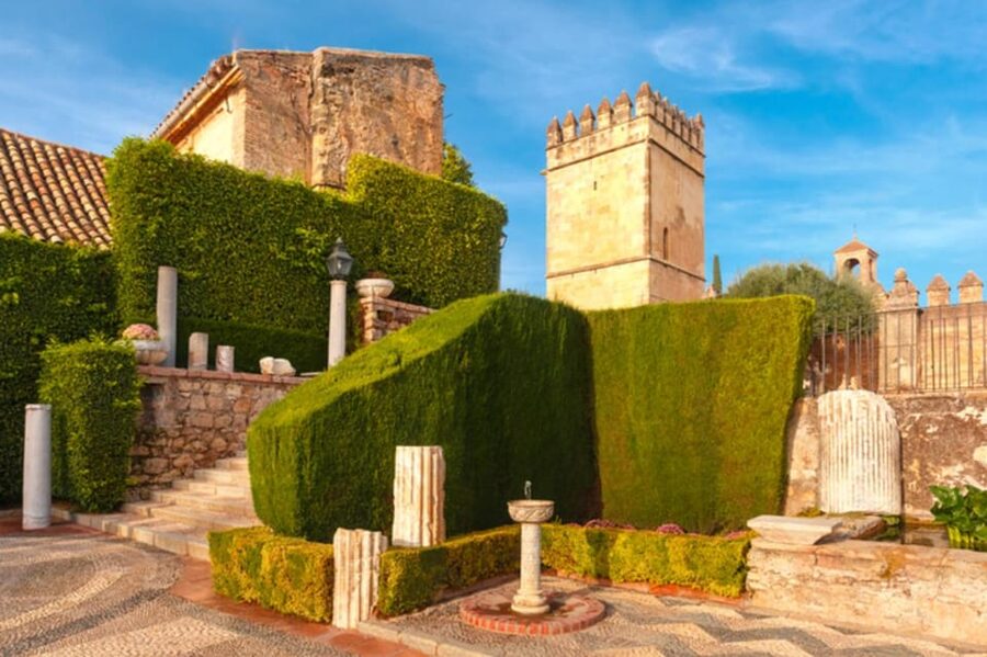 Cordoba: Alcazar of Christian Monarchs 1–Hour Guided Tour - Inquisition era symbolism: how a building tells a story