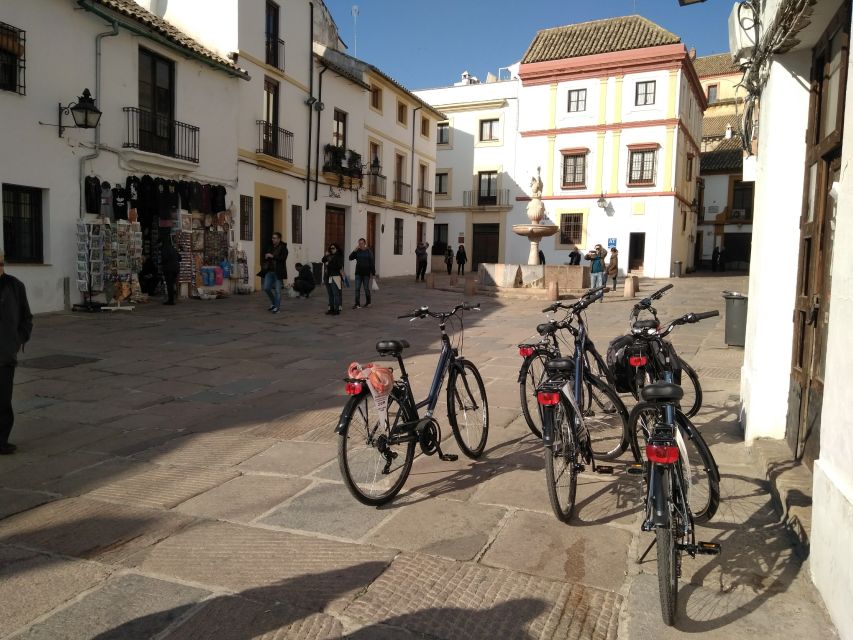 Córdoba Daily Highlights Bike Tour - Corredera Square and the Roman Bridge viewpoints you remember
