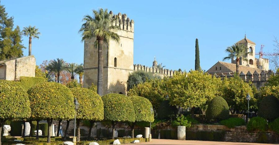 Cordóba: Gardens & Fortress of Catholic Monarchs Guided Tour - Fortress of the Catholic Monarchs in Cordoba: why this place feels different
