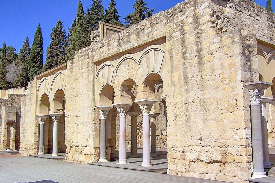 Córdoba: Guided Tour of Azahara Medina - From the visitor center to the main monuments, step by step