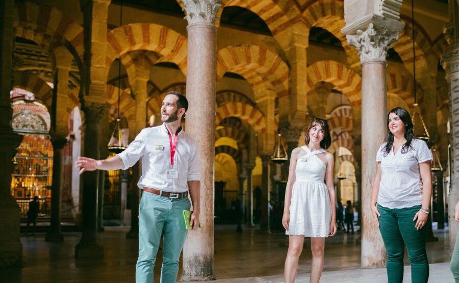 Córdoba: Mosque-Cathedral & Alcazar Guided Tour - FAQ