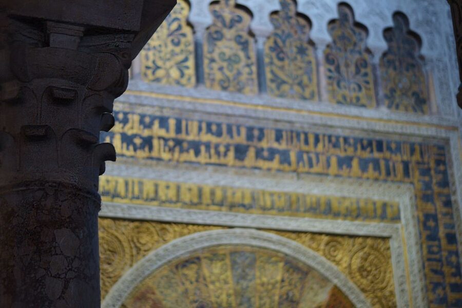 Córdoba: Mosque-Cathedral and Alcazar Tour - Starting at the Courtyard of the Orange Trees