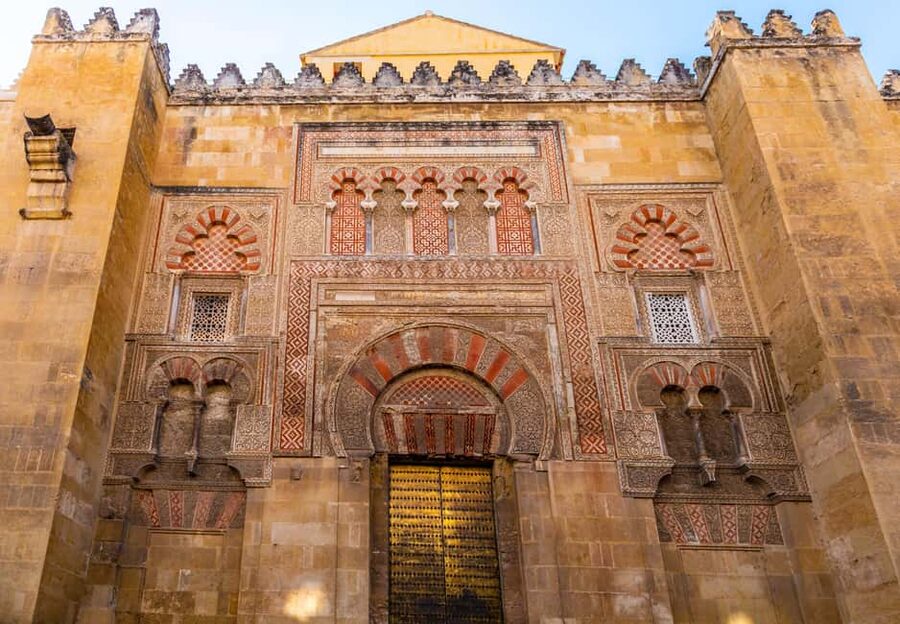 Cordoba: Mosque-Cathedral E-Ticket with Audio Guide - Entering the Mosque-Cathedral: From the Exterior to Puerta del Perdón