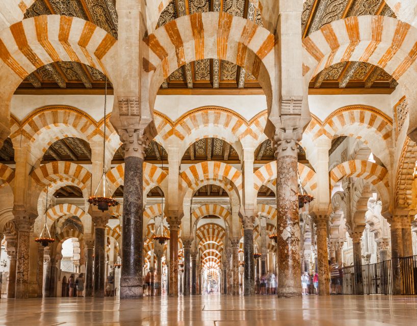 Cordoba Mosque & Jewish Quarter Tour with Tickets - Guide and Pace: What the Reviews Reveal About the Experience