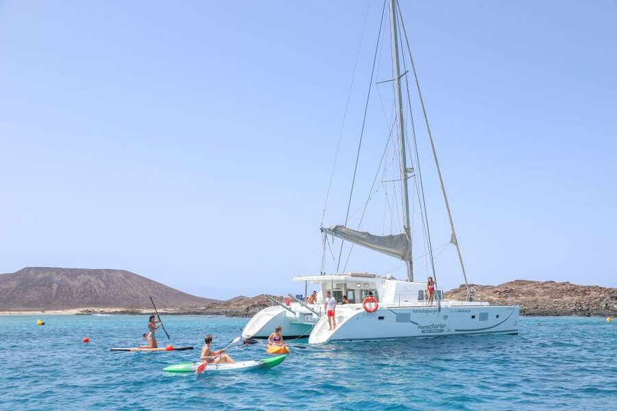 Corralejo: Adults-Only Catamaran Day Trip to Lobos Island - Sailing route highlights: El Río arm, La Caldera, then La Concha