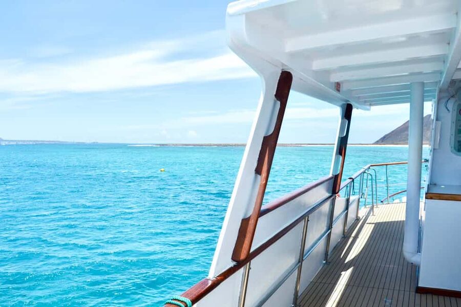 Corralejo: Snorkeling on Lobos Island & Return Ferry Ticket - El Puertito mini cruise with a drink, the nicest “breather” moment