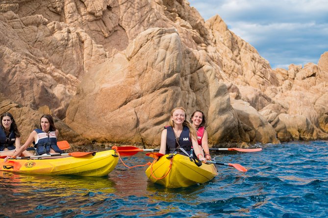 Costa Brava Kayak & Snorkel Tour + Picnic from Barcelona - Paddling the Rocky Coast, Swim Stops, and the Real Shape of the Day