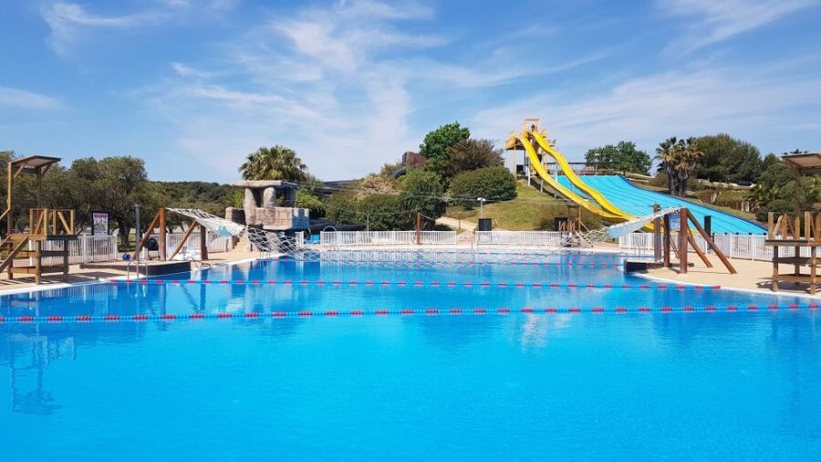 Costa Dorada: Aquopolis Entry Ticket - Waikiki Lagoon for kids: where families can breathe easier