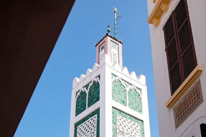 Cultural excursion for one day to Tangier with ferry included - Guides, group size, and what “smooth” can mean
