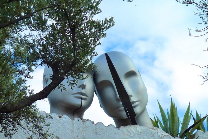 Dali Museum & Cadaques Small Group Tour with Hotel pick-up - Figueres and the Dalí Theatre-Museum: The Main Event
