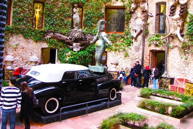 Dali Museum & Cadaques Small Group Tour with Hotel pick-up - Should You Book This Small-Group Dalí and Cadaqués Tour?
