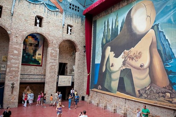 Dali Museum & Cadaques Small Group Tour with Hotel pick-up - FAQ