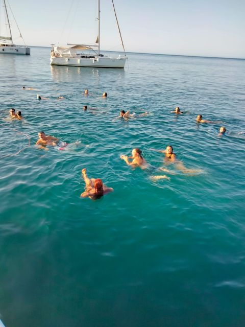 Denia: Cova Tallada Catamaran Tour and Swimming Stop - Cova Tallada from close range: what you can see, and what you cannot