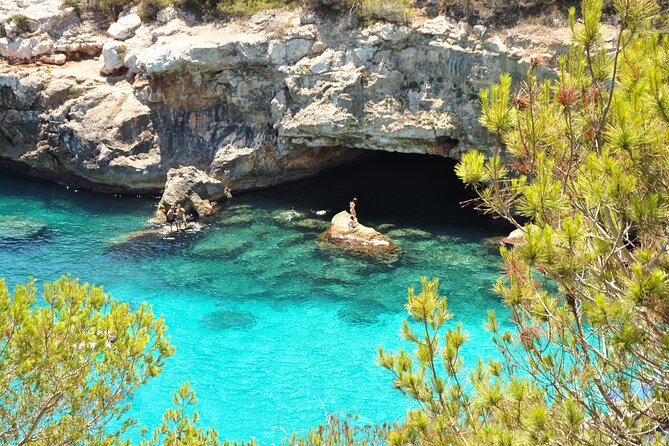 Discover Cala des Moro and S’Almunia the smart way - Group size, language, and the feel of the day