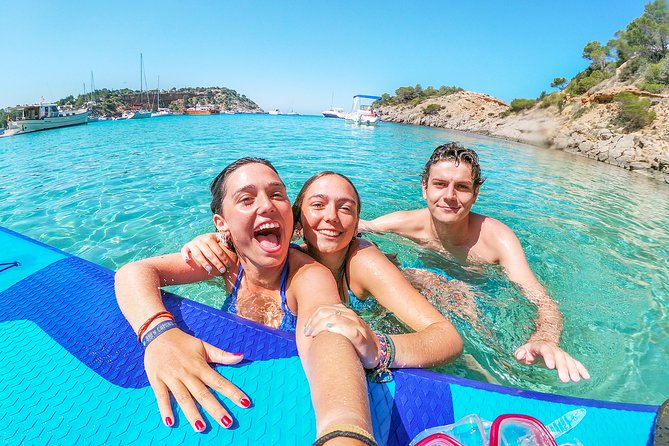 Discover the best corners of the island in paddle surf - The Safety Class and Board Handling, Made for First-Timers