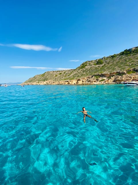 El Arenal: Private Mallorca Boat Rental (No License Needed) - Getting oriented fast: meeting point at Av. Miramar 24