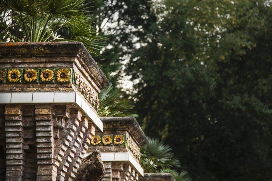 El Capricho Entrance Ticket - Skip-the-line with a separate entrance: small time saver, big stress saver