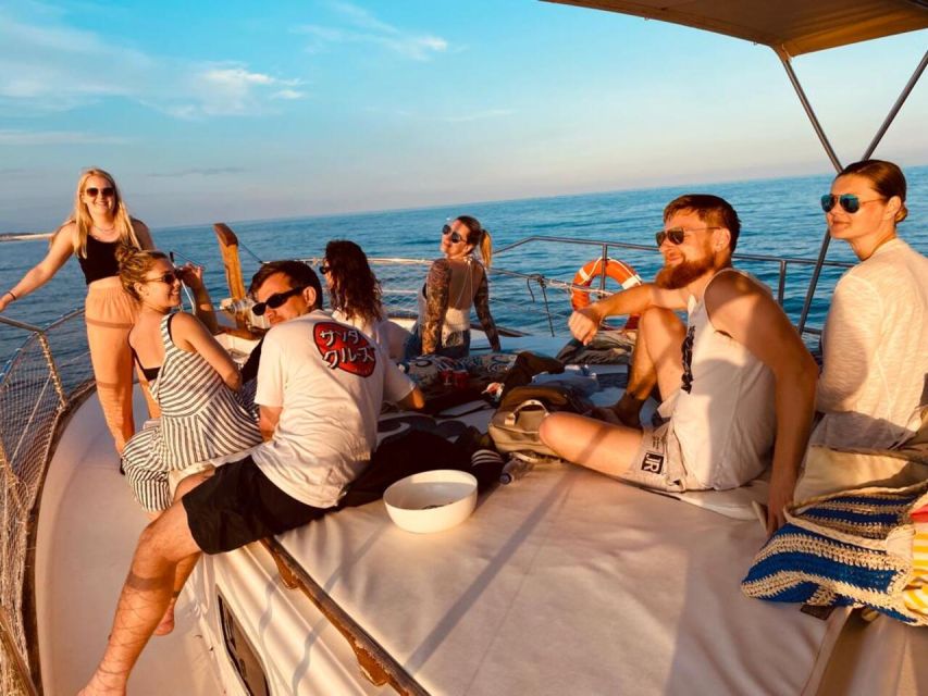 Estepona: Dolphins Searching Sea Cruise with Drink & Snacks - Key things to know before you go