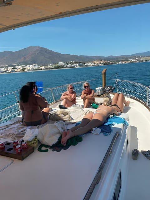 Estepona: Dolphins Searching Sea Cruise with Drink & Snacks - Sunset Timing: Why the Evening Departures Get Attention
