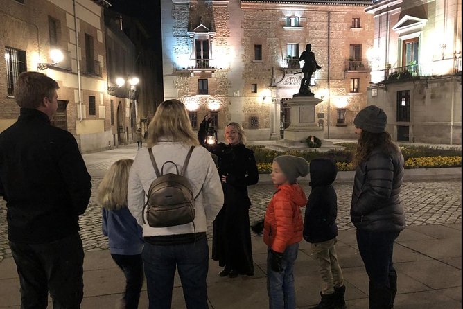 Evening Walking Tour: Spanish Inquisition & Legends of Old Madrid - Plaza de la Villa: Old Madrid Stories With a Dark Turn