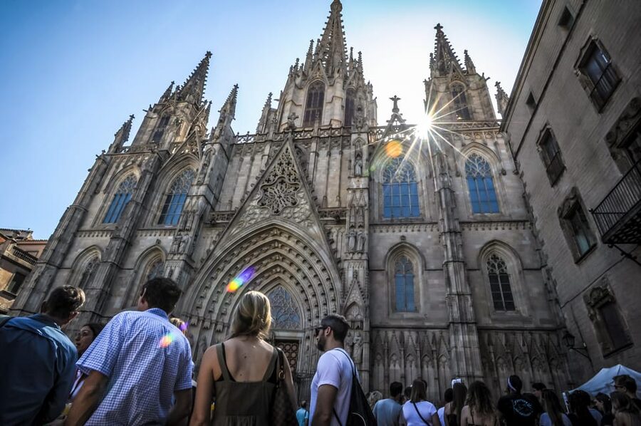 Fast Track: Sagrada Familia & Barcelona Full-Day Tour - Key points before you go