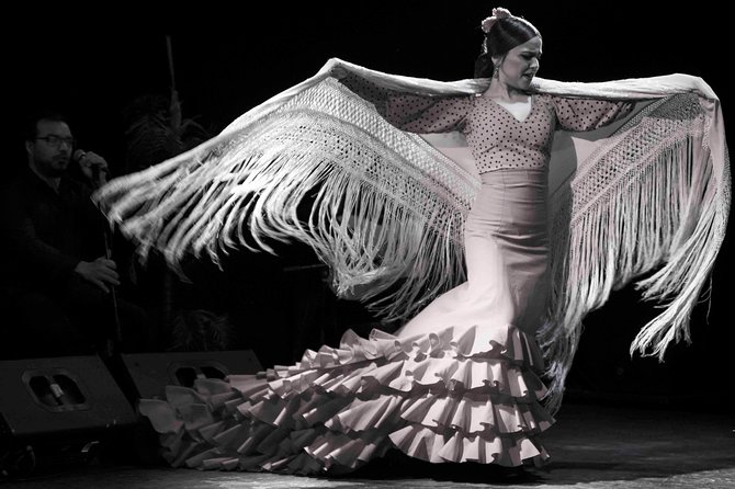 Flamenco Show Ticket at Theatre Barcelona City Hall - Drinks and small extras you might want to plan for