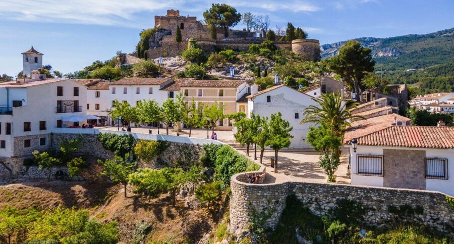 From Alicante/Benidorm: Guadalest & Algar Waterfalls Tour - Castle Views and the Stairs Factor You Should Expect