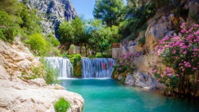From Alicante/Benidorm: Guadalest & Algar Waterfalls Tour