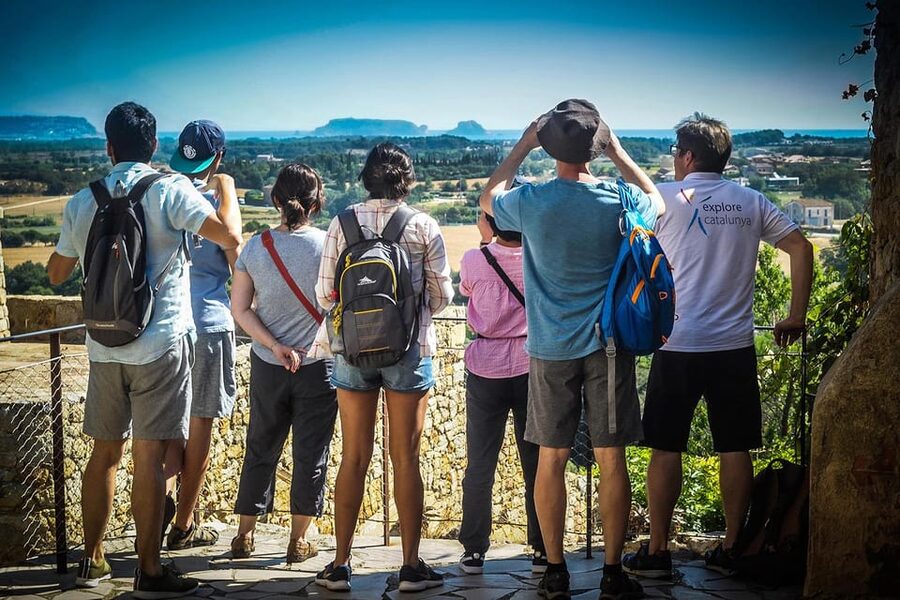 From Barcelona: Girona and Costa Brava Day Tour - Girona old town: cathedral site, Jewish Quarter, and Arab Baths