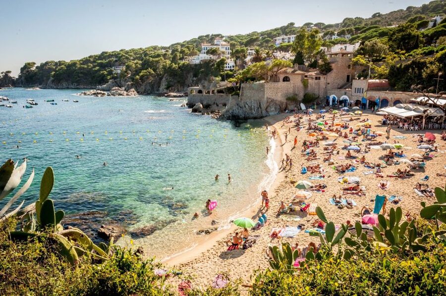 From Barcelona: Girona and Costa Brava Day Tour - Pals: medieval fortress vibes in a small, walkable town