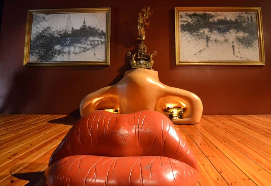 From Barcelona: Girona&Dalí Museum Day Trip with Small Group - Time management on an 11-hour day: comfort, pacing, and logistics